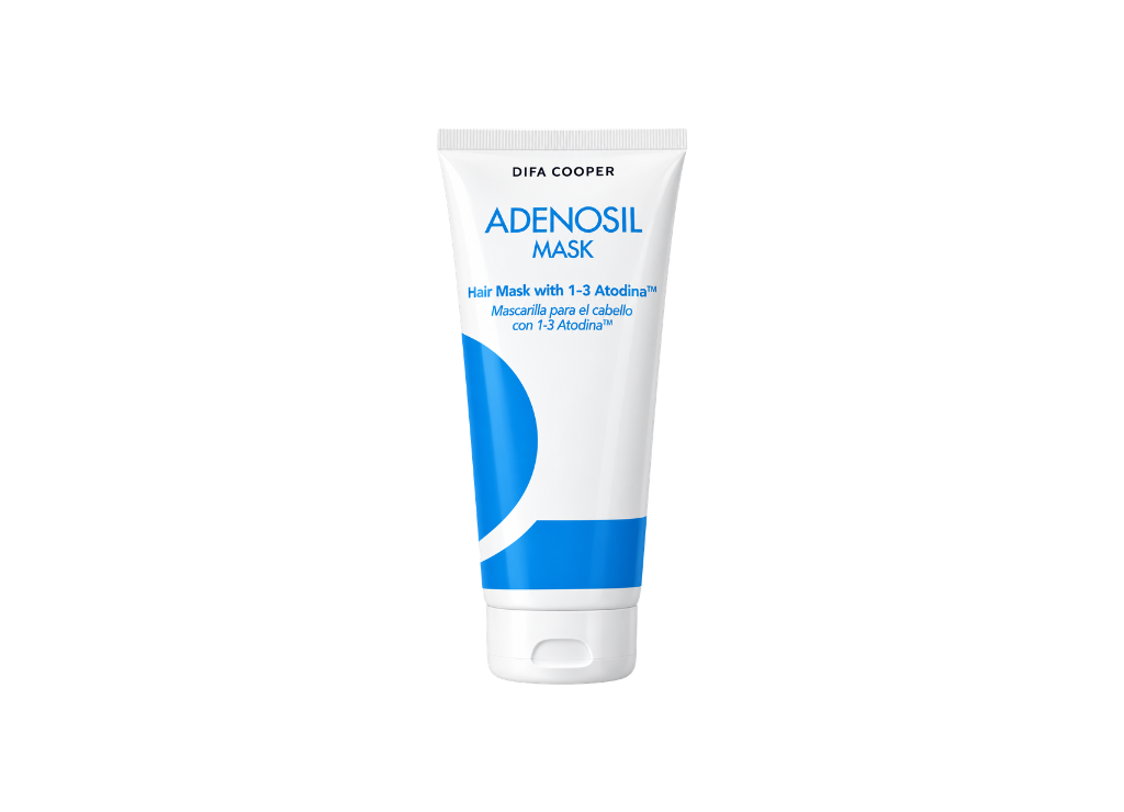 Fortalece tu cabello con Adenosil Mask: mascarilla nutritiva con 1-3-Atodina™ que frena la caída, repara el daño y engrosa la hebra capilar.